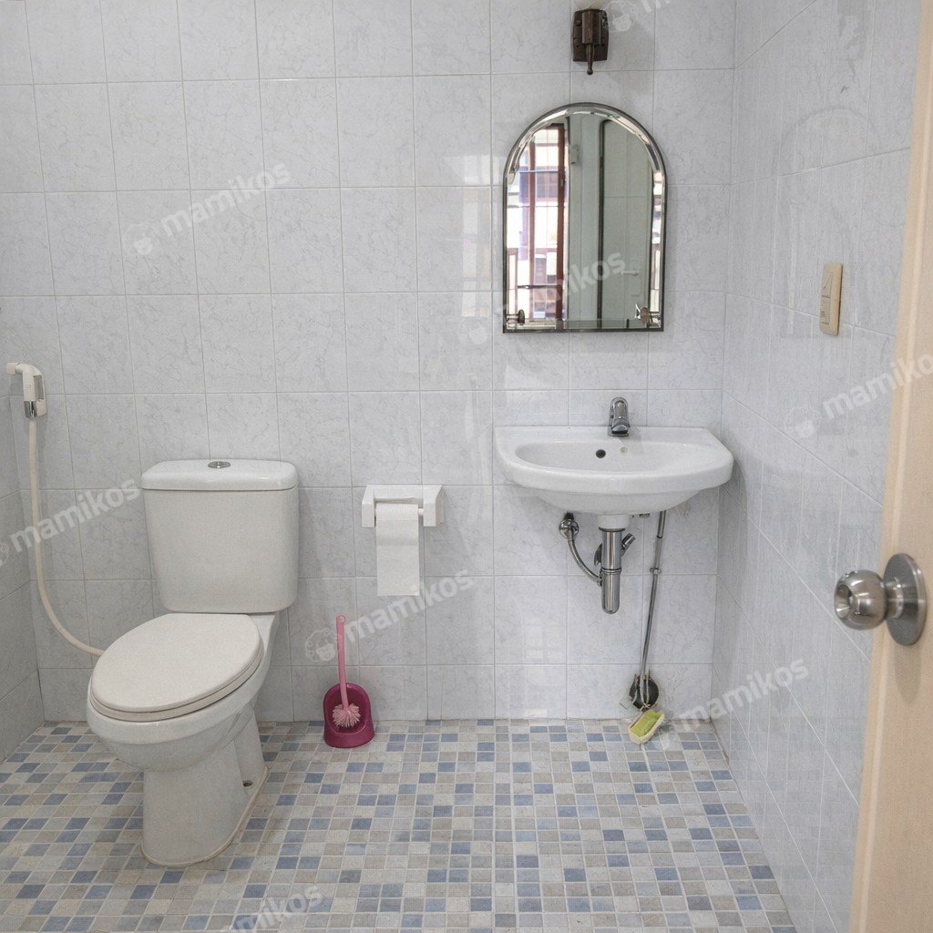 Rumah Sertifikat SHM 3 Kamar Tidur 3 Kamar Mandi Duren Sawit Jakarta Timur - Photo 4