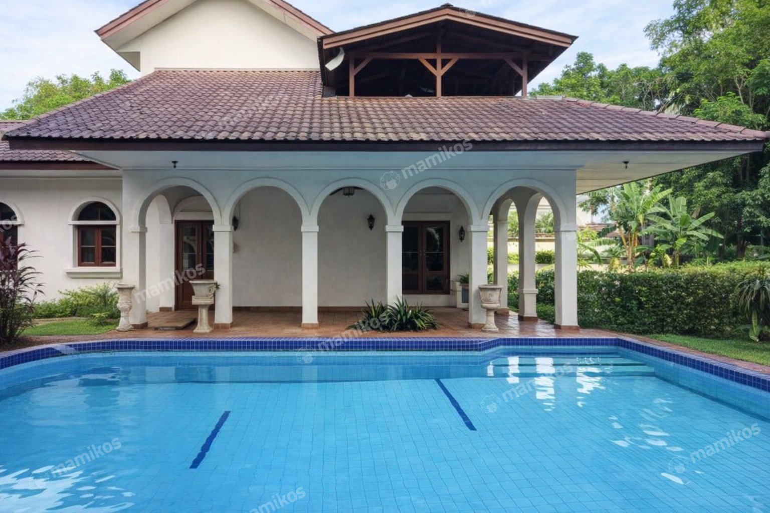 Rumah Sertifikat SHM 7 Kamar Tidur 4 Kamar Mandi Lebak Bulus Jakarta Selatan