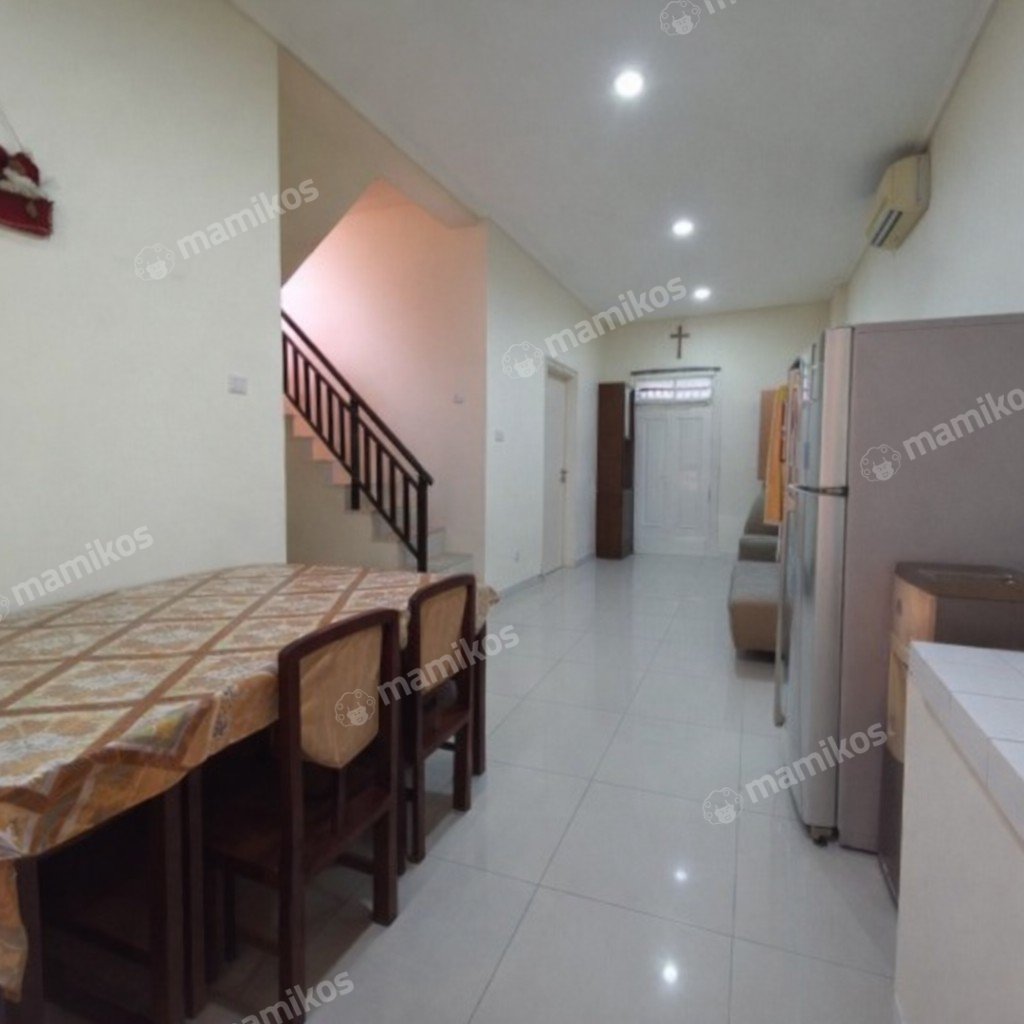 Rumah Sertifikat SHM 4 Kamar Tidur 4 Kamar Mandi Puri Mansion Jakarta Barat - Photo 4
