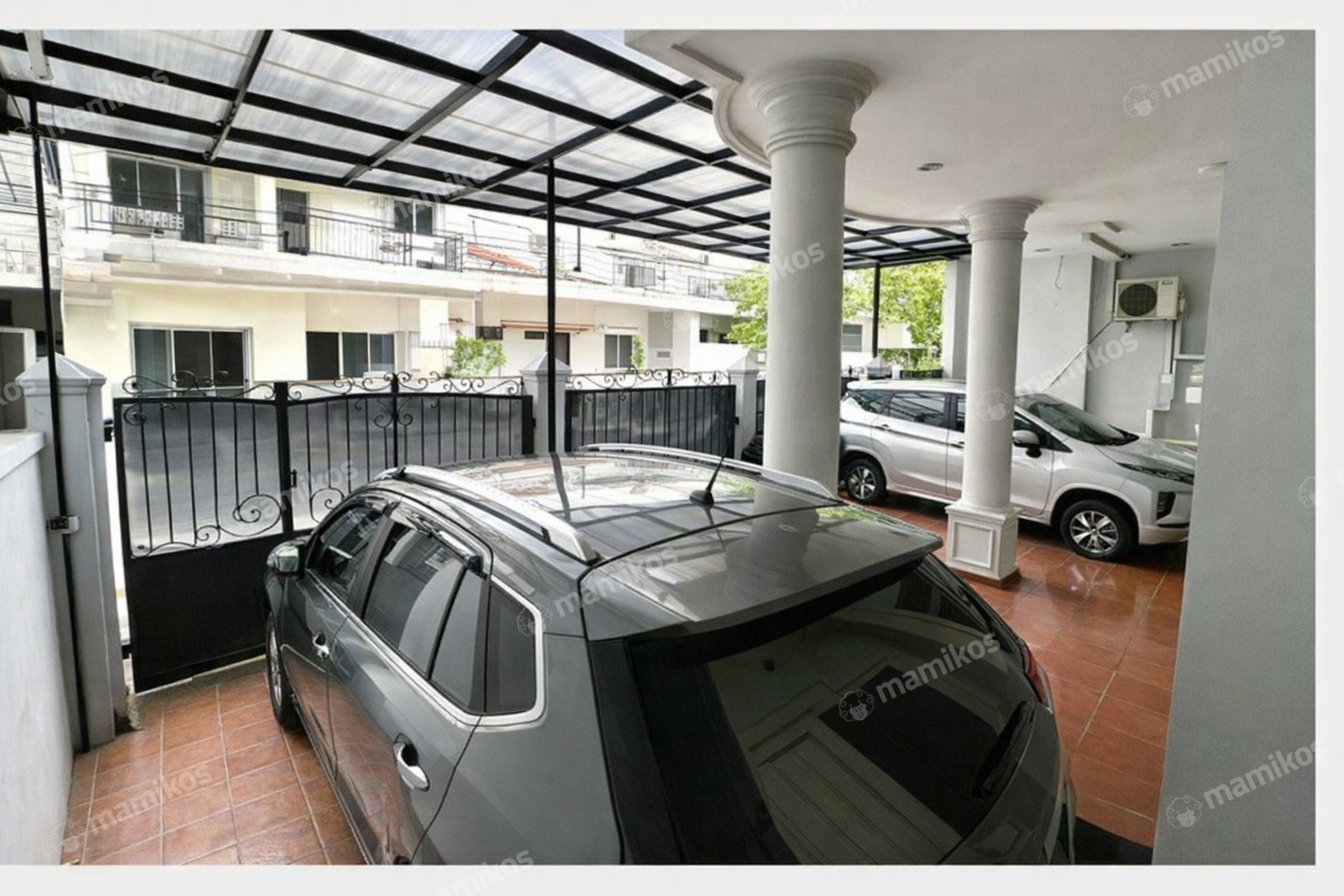 Rumah Sertifikat SHM 5 Kamar Tidur 4 Kamar Mandi Sunter Jakarta Utara