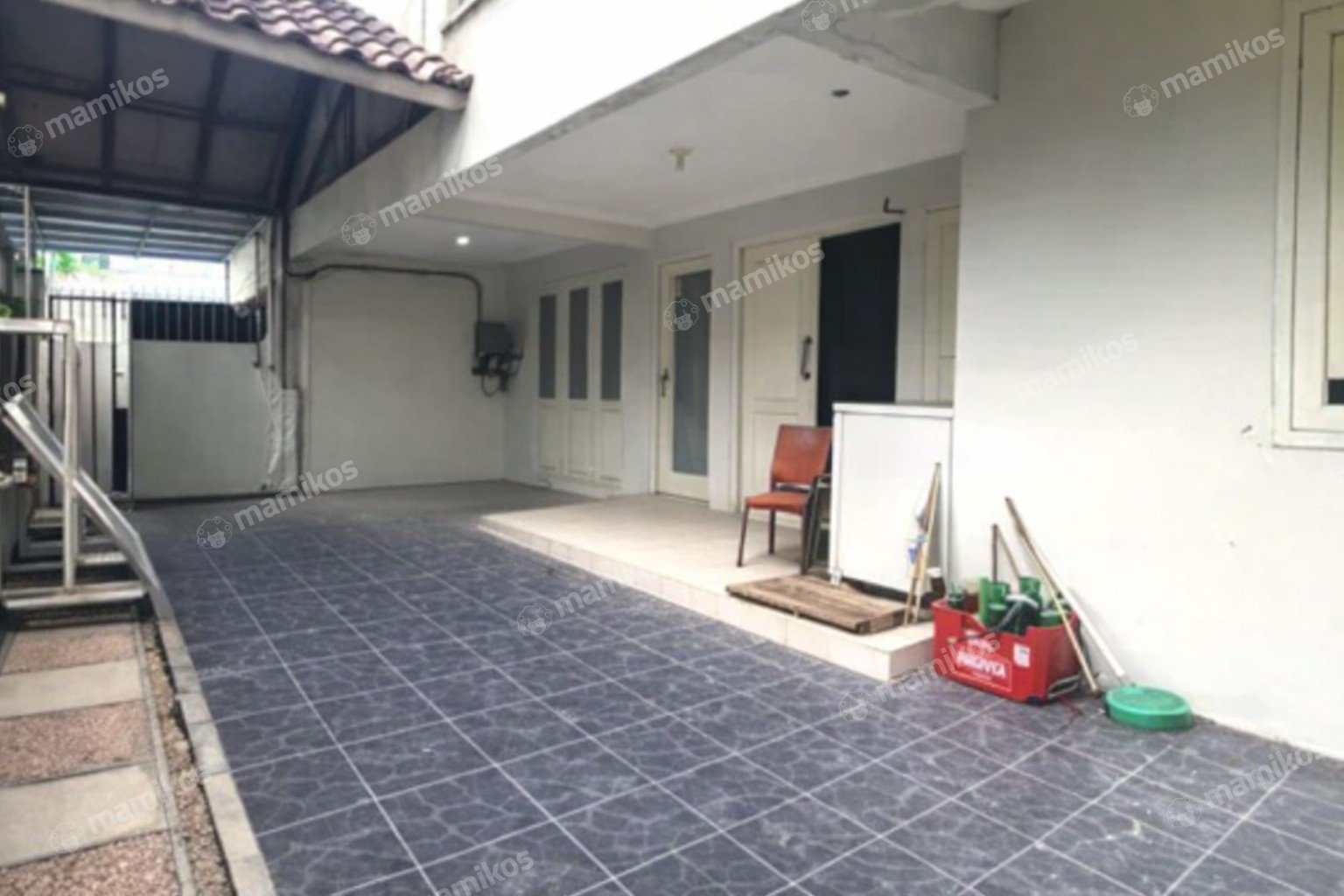 Rumah Sertifikat SHM 5 Kamar Tidur 3 Kamar Mandi Green Ville Jakarta Barat