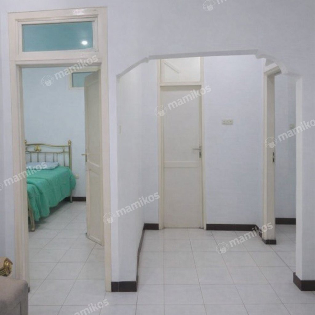 Rumah Sertifikat SHM 3 Kamar Tidur 2 Kamar Mandi Pulo Gadung Jakarta Timur - Photo 4