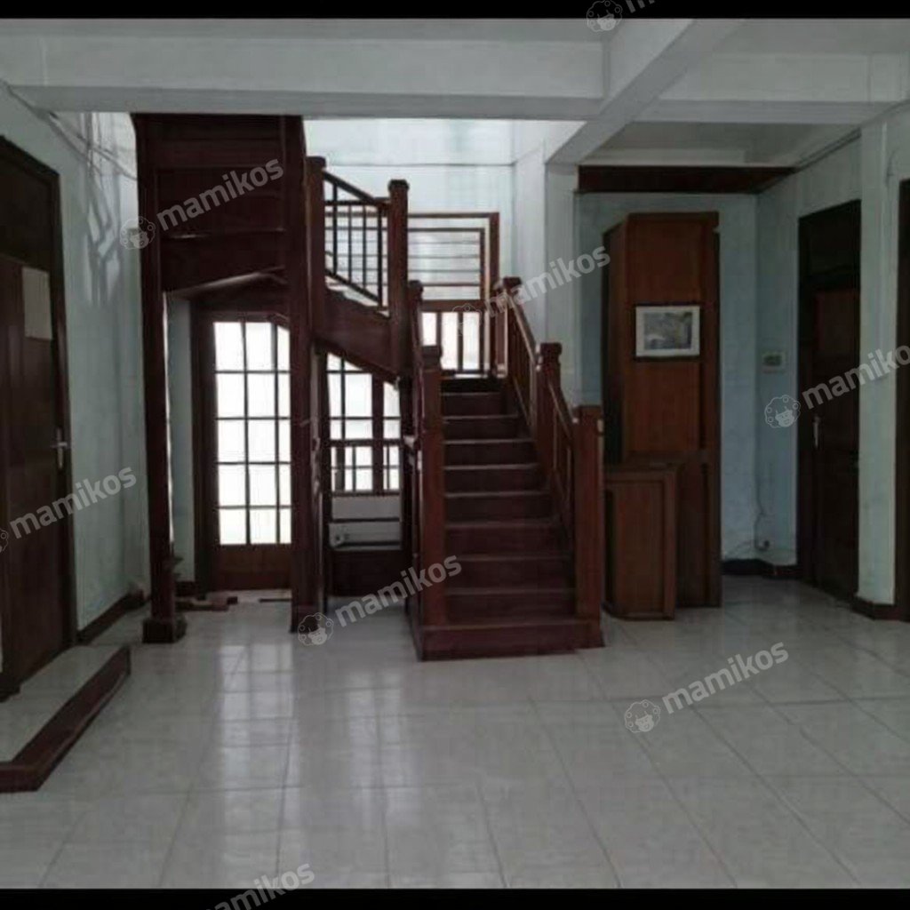 Rumah Sertifikat SHM 4 Kamar Tidur 3 Kamar Mandi Kayu Putih Jakarta Timur - Photo 2