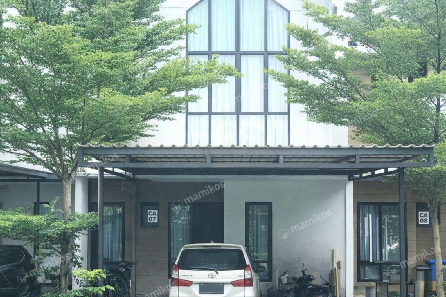 Rumah Sertifikat SHM 5 Kamar Tidur 4 Kamar Mandi Semanan Jakarta Barat