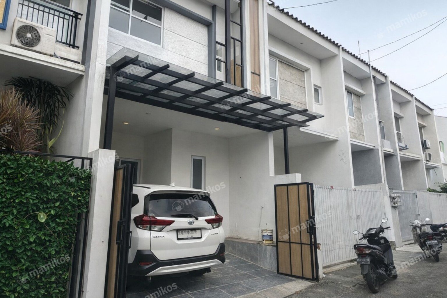 Rumah Sertifikat SHM 4 Kamar Tidur 3 Kamar Mandi Rawa Buaya Jakarta Barat