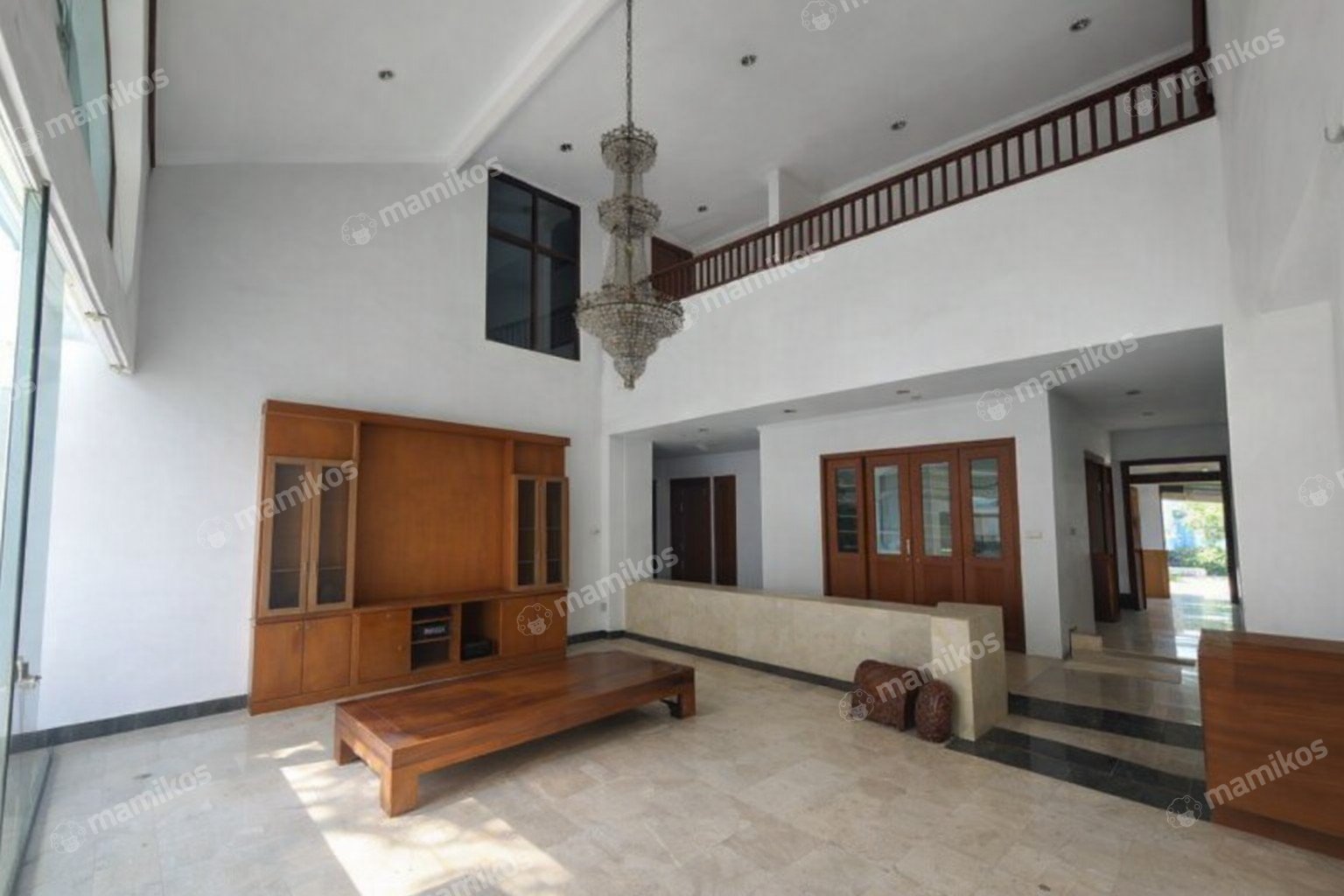 Rumah Sertifikat SHM 5 Kamar Tidur 4 Kamar Mandi Pondok Indah Jakarta Selatan - Photo 4