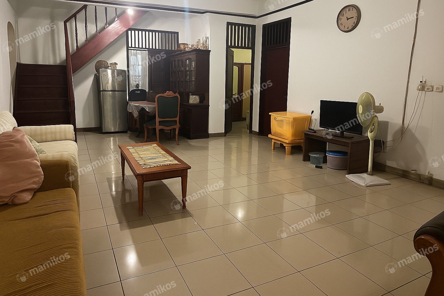 Rumah 4 Kamar Tidur 3 Kamar Mandi 1 Lantai Kedoya Jakarta Barat
