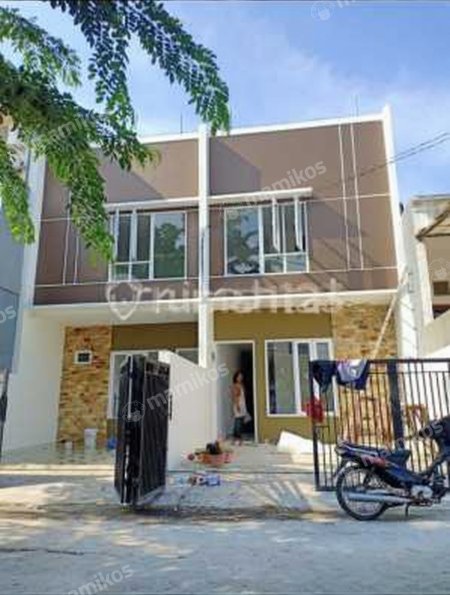 Rumah Sertifikat SHM 3 Kamar Tidur 1 Kamar Mandi Kelapa Gading Jakarta Utara - Photo 2