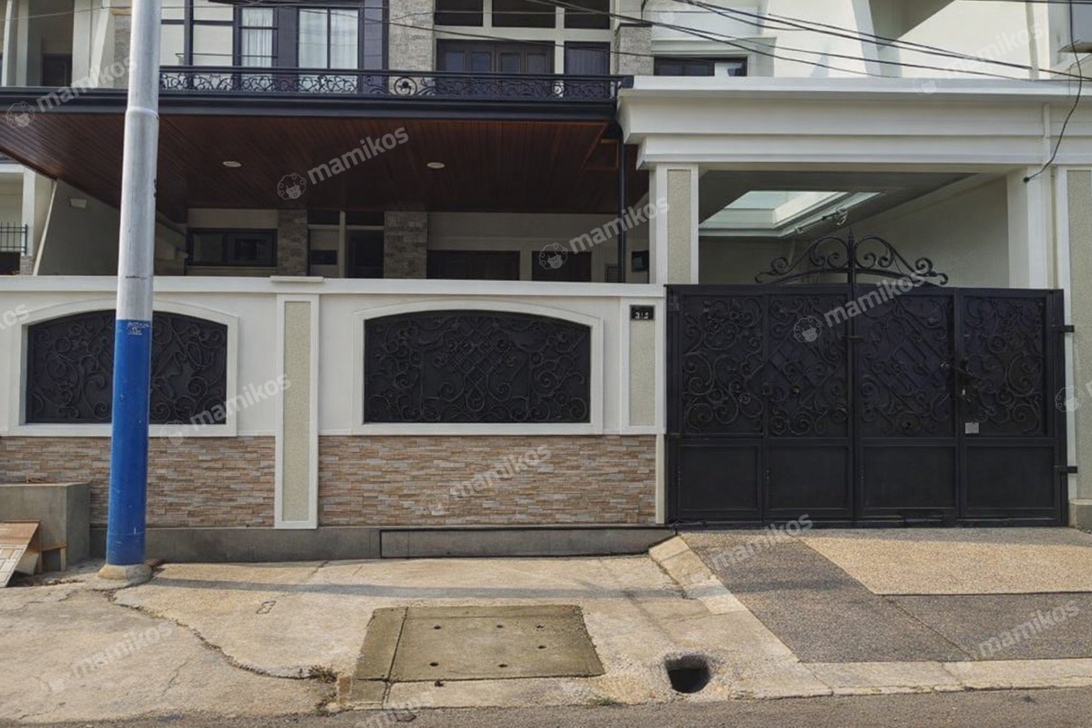 Rumah Sertifikat SHM 6 Kamar Tidur 6 Kamar Mandi Duren Sawit Jakarta Timur