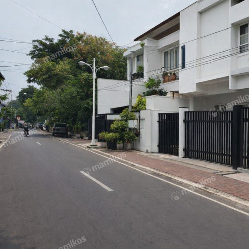 Rumah Sertifikat HGB 7 Kamar Tidur 4 Kamar Mandi Slipi Jakarta Barat - Photo 4