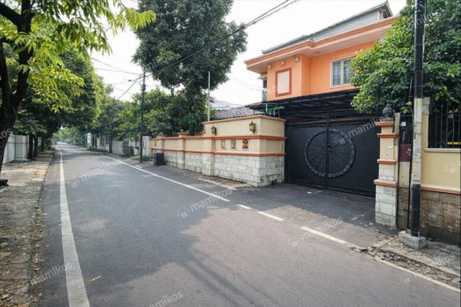 Rumah Sertifikat SHM 4 Kamar Tidur 4 Kamar Mandi Duren Tiga Jakarta Selatan