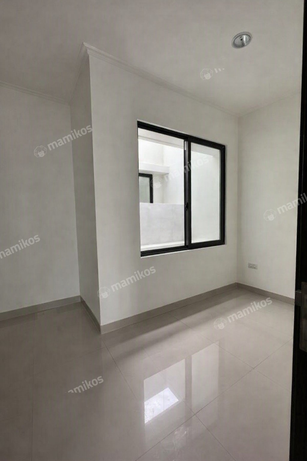 Rumah Sertifikat SHM 3 Kamar Tidur 2 Kamar Mandi Pantai Indah Kapuk 2 Jakarta Utara - Photo 2