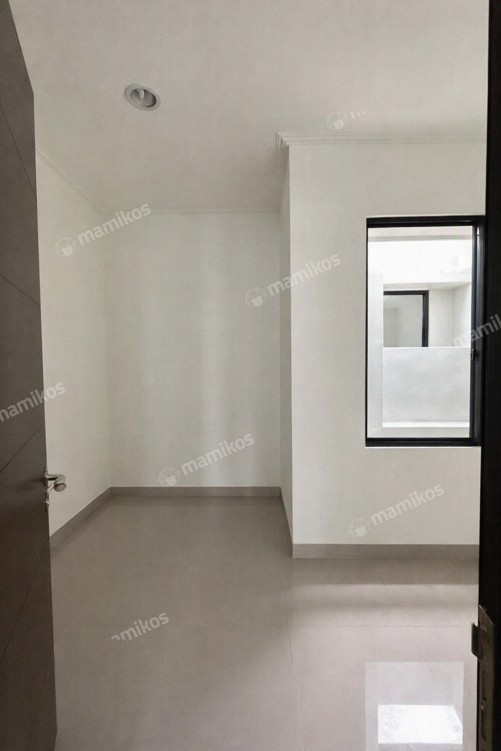 Rumah Sertifikat SHM 3 Kamar Tidur 2 Kamar Mandi Pantai Indah Kapuk 2 Jakarta Utara - Photo 3