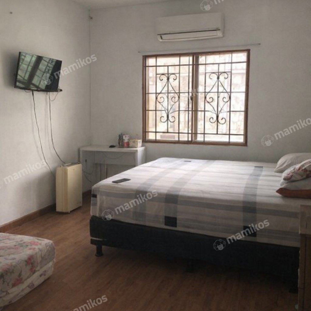 Rumah Sertifikat SHM 5 Kamar Tidur 3 Kamar Mandi Taman Surya Jakarta Barat - Photo 4