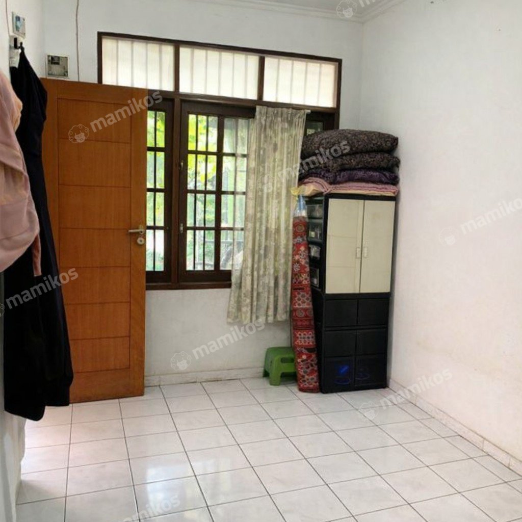 Rumah Sertifikat SHM 2 Kamar Tidur 2 Kamar Mandi Ciracas Jakarta Timur - Photo 3