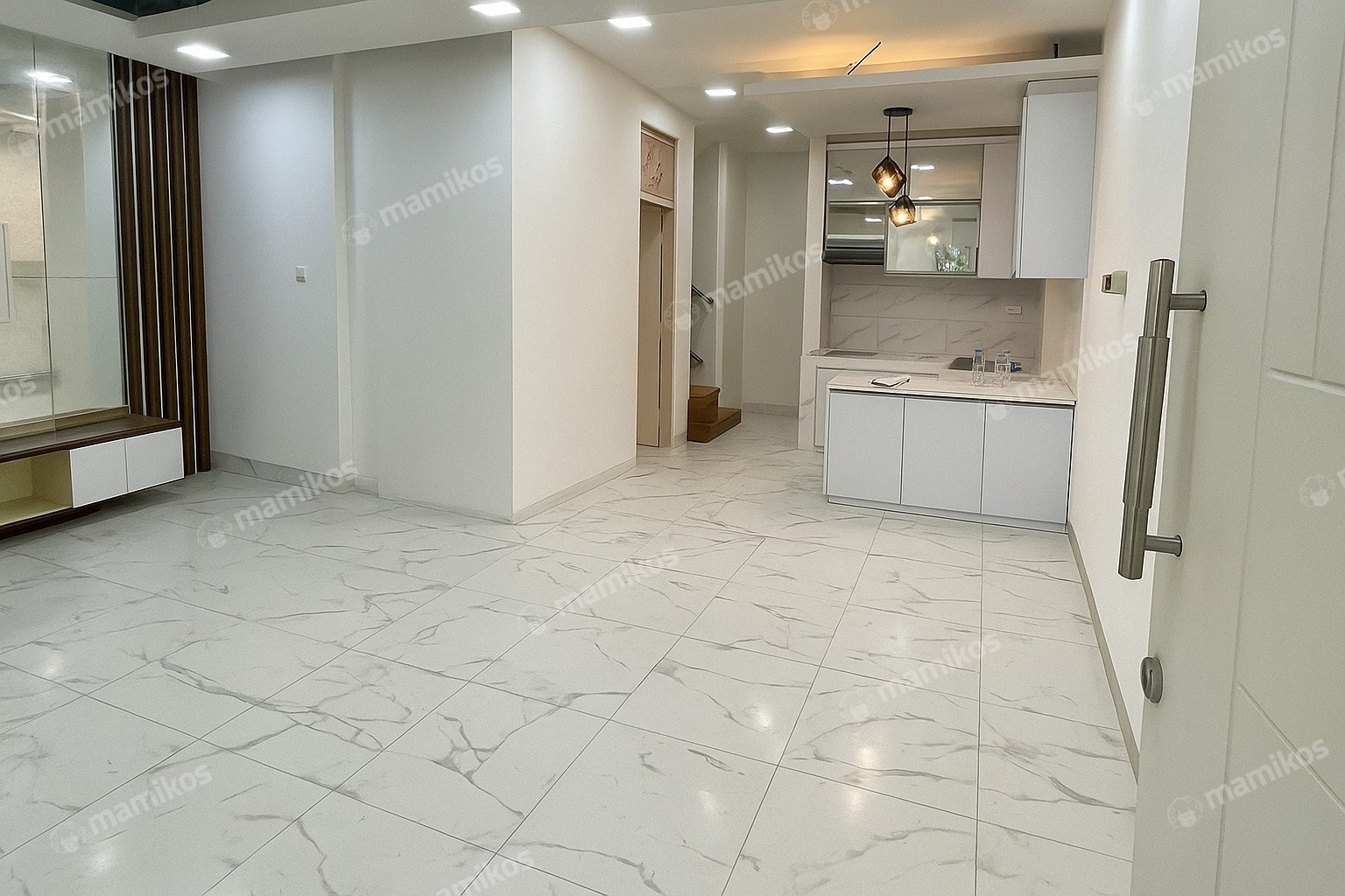 Rumah Sertifikat SHM 3 Kamar Tidur 2 Kamar Mandi Taman Surya Jakarta Barat
