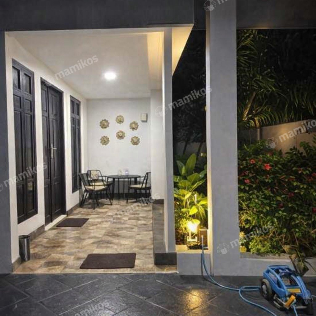 Rumah Sertifikat SHM 4 Kamar Tidur 4 Kamar Mandi Radio Dalam Jakarta Selatan - Photo 4
