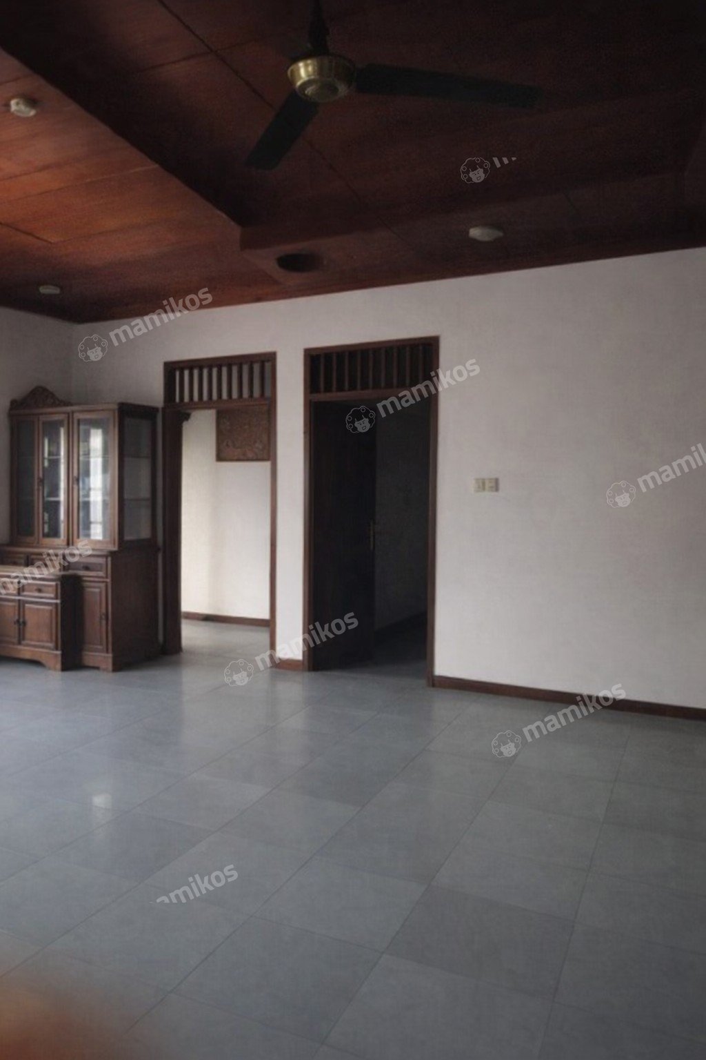 Rumah Sertifikat SHM 7 Kamar Tidur 3 Kamar Mandi Kebon Jeruk Jakarta Barat - Photo 5