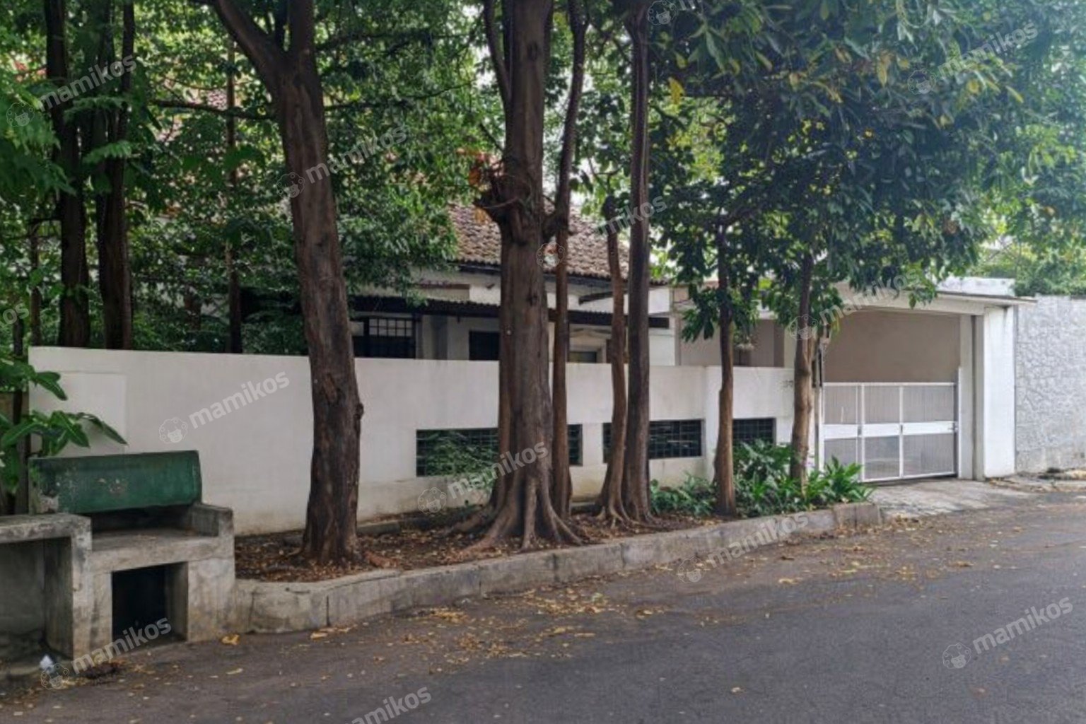 Rumah Sertifikat SHM 5 Kamar Tidur 5 Kamar Mandi Gandaria Jakarta Selatan - Photo 2