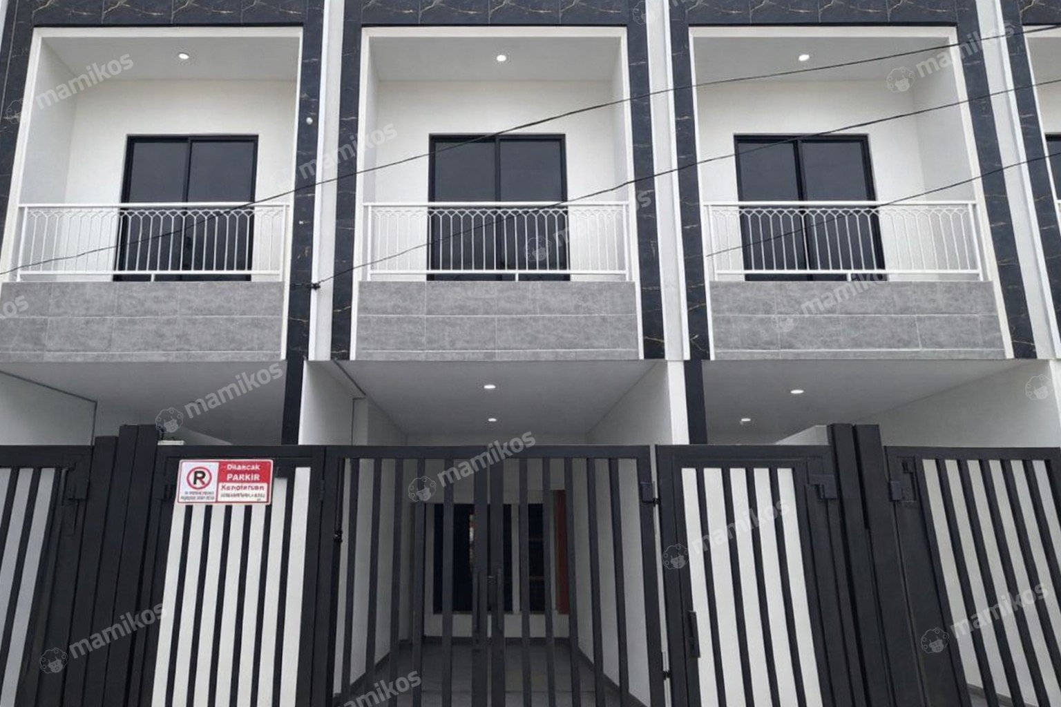Rumah Sertifikat HGB 5 Kamar Tidur 4 Kamar Mandi Tanjung Duren Jakarta Barat