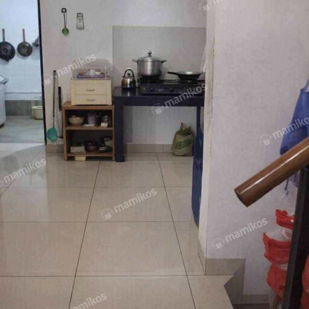 Rumah 4KT 2KM Green Lake City Jakarta Barat