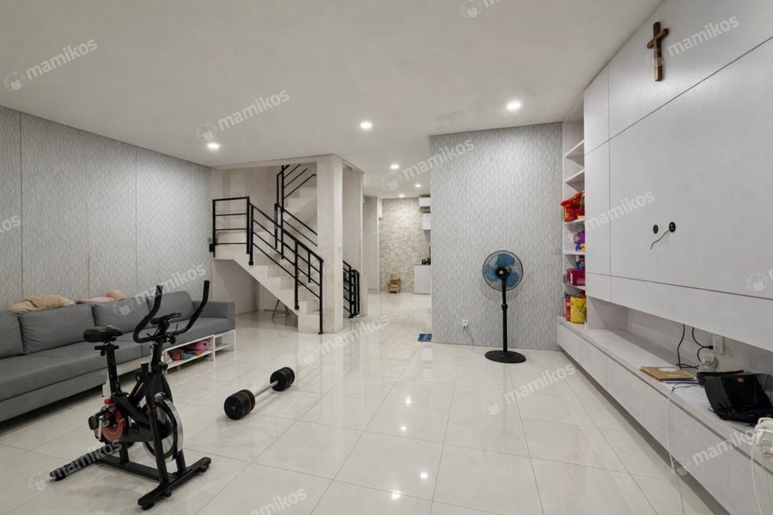 Rumah 5KT 4KM Tanjung Duren Jakarta Barat