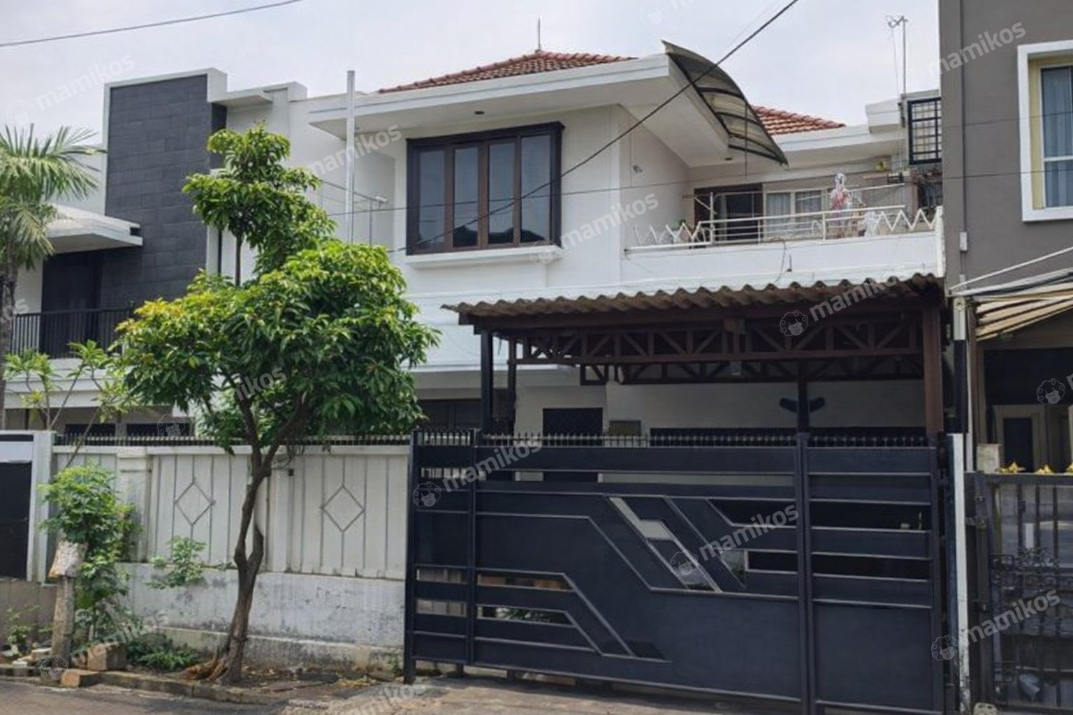 Rumah Sertifikat SHM 4 Kamar Tidur 3 Kamar Mandi Puri Indah Jakarta Barat