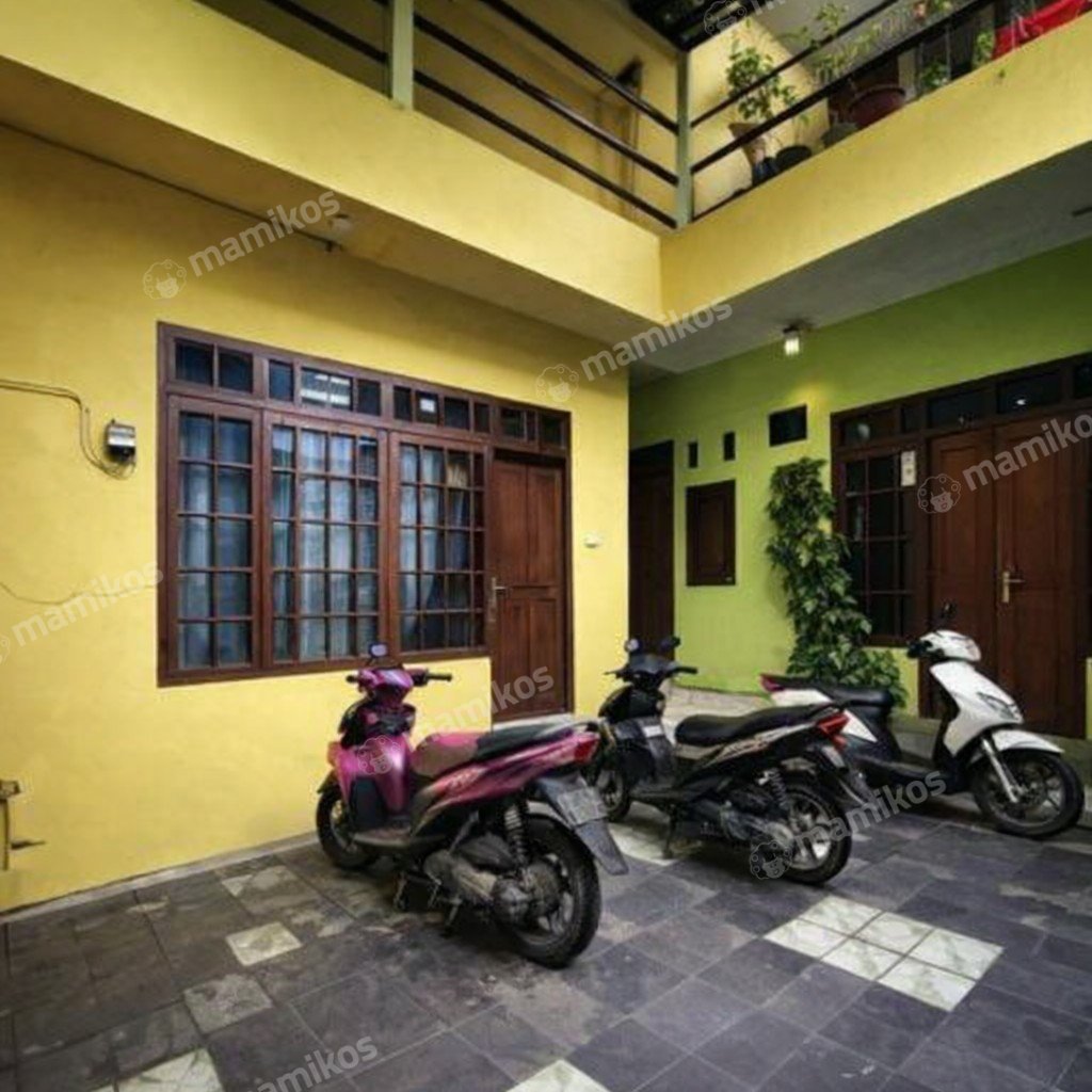 Rumah Sertifikat SHM 21 Kamar Tidur 21 Kamar Mandi Cawang Jakarta Timur - Photo 2