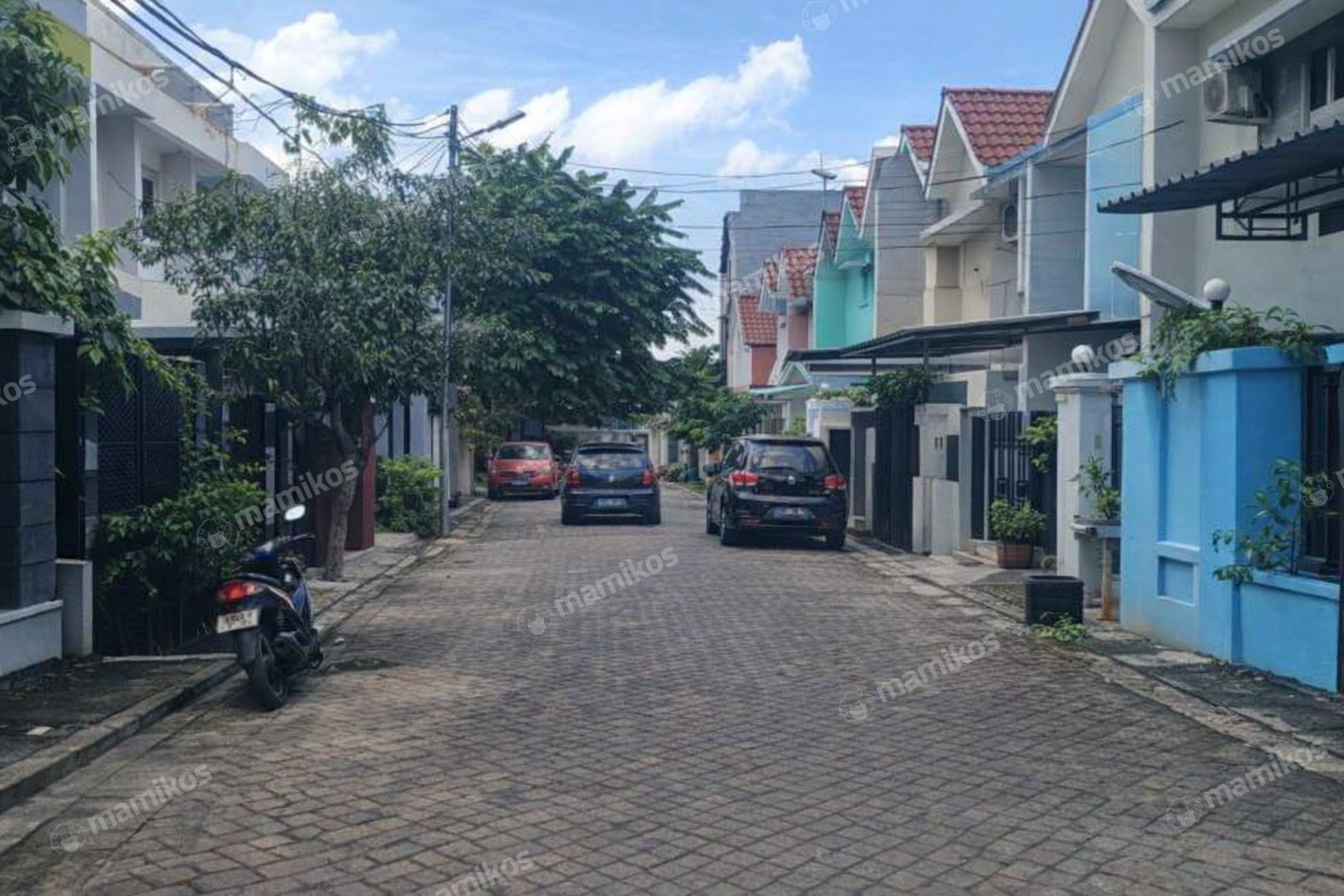 Rumah Sertifikat SHM 3 Kamar Tidur 2 Kamar Mandi Daan Mogot Jakarta Barat