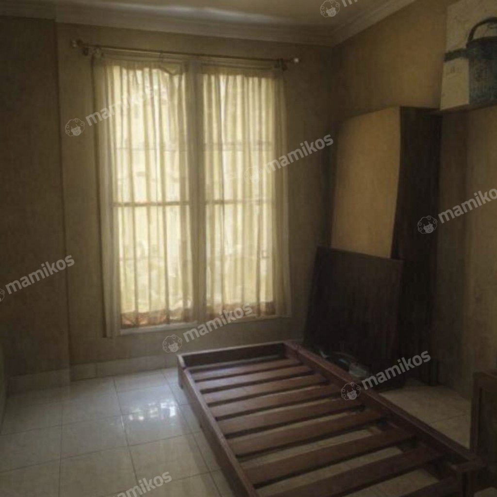 Rumah Sertifikat SHM 3 Kamar Tidur 2 Kamar Mandi Daan Mogot Jakarta Barat - Photo 4