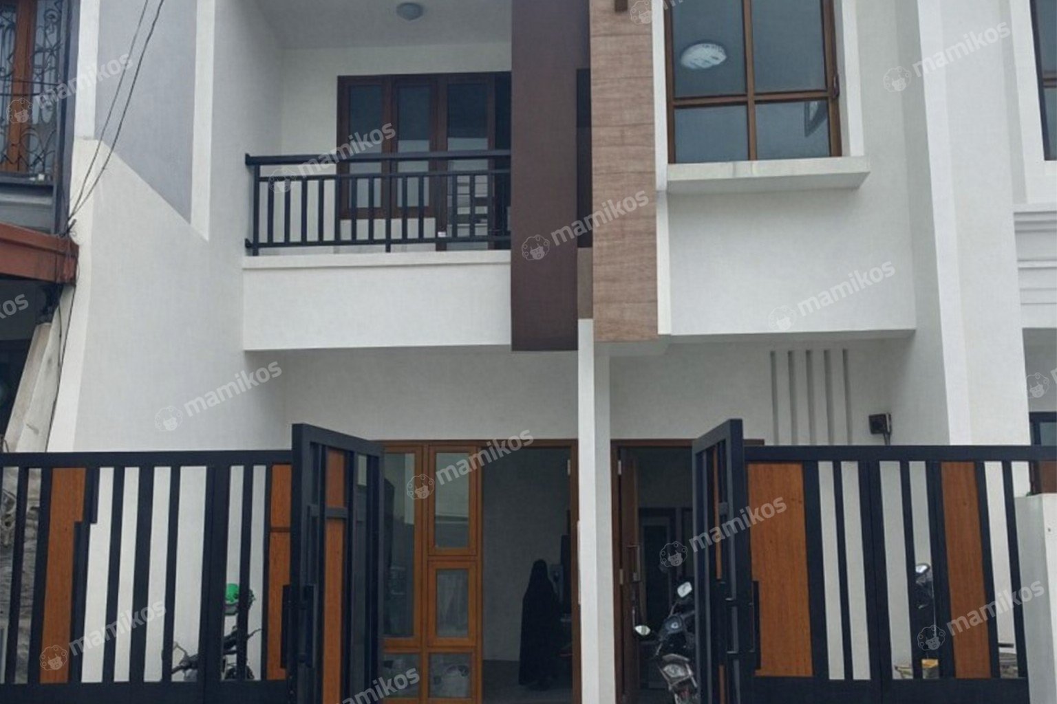 Rumah Sertifikat SHM 4 Kamar Tidur 3 Kamar Mandi Pondok Bambu Jakarta Timur
