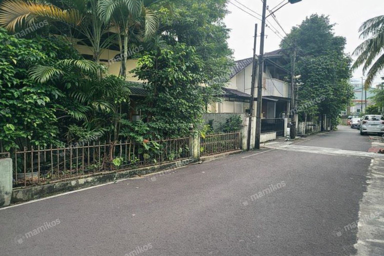 Rumah Sertifikat SHM 4 Kamar Tidur 4 Kamar Mandi Tebet Jakarta Selatan