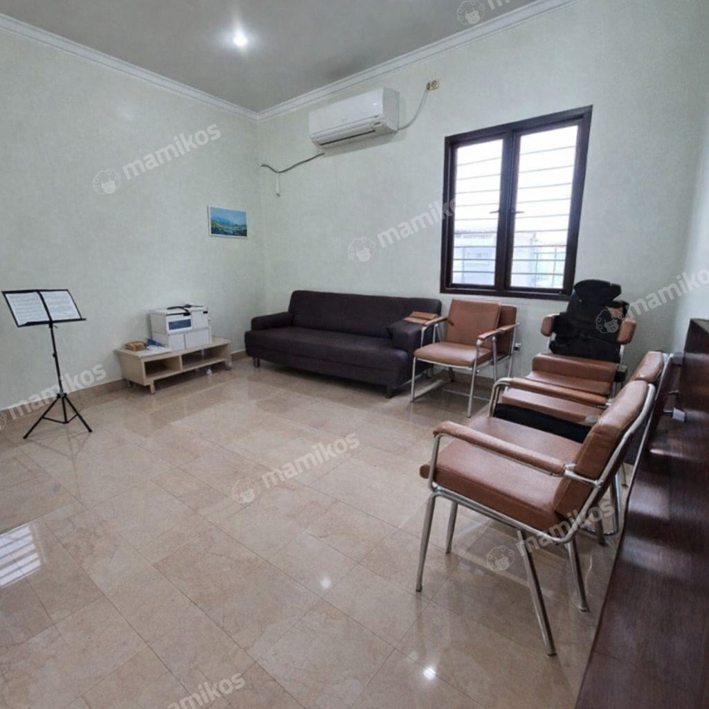 Rumah Sertifikat SHM 4 Kamar Tidur 3 Kamar Mandi Duri Kepa Jakarta Barat - Photo 3