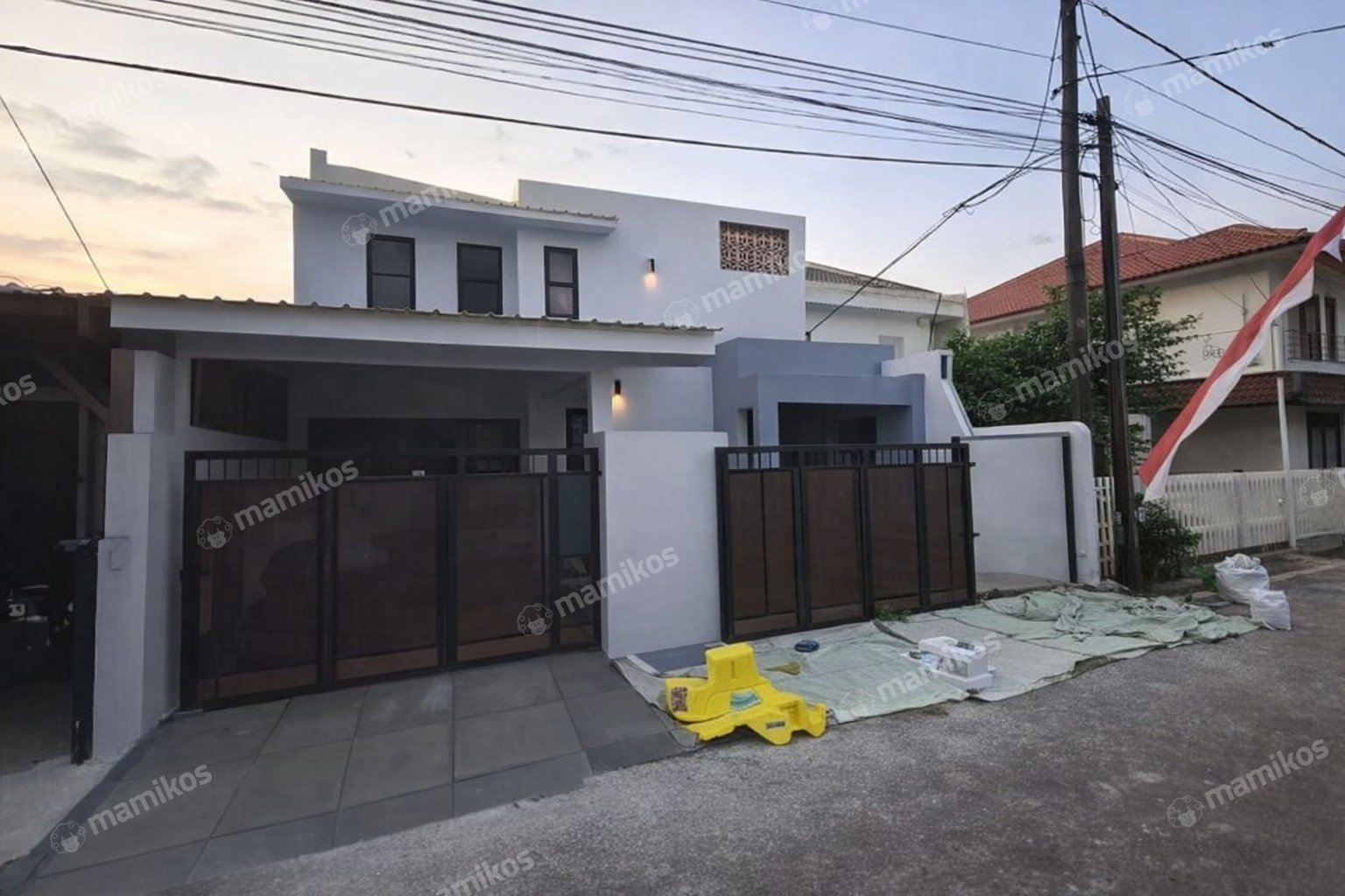 Rumah Sertifikat SHM 5 Kamar Tidur 4 Kamar Mandi Sektor 1 - Bintaro Jakarta Selatan