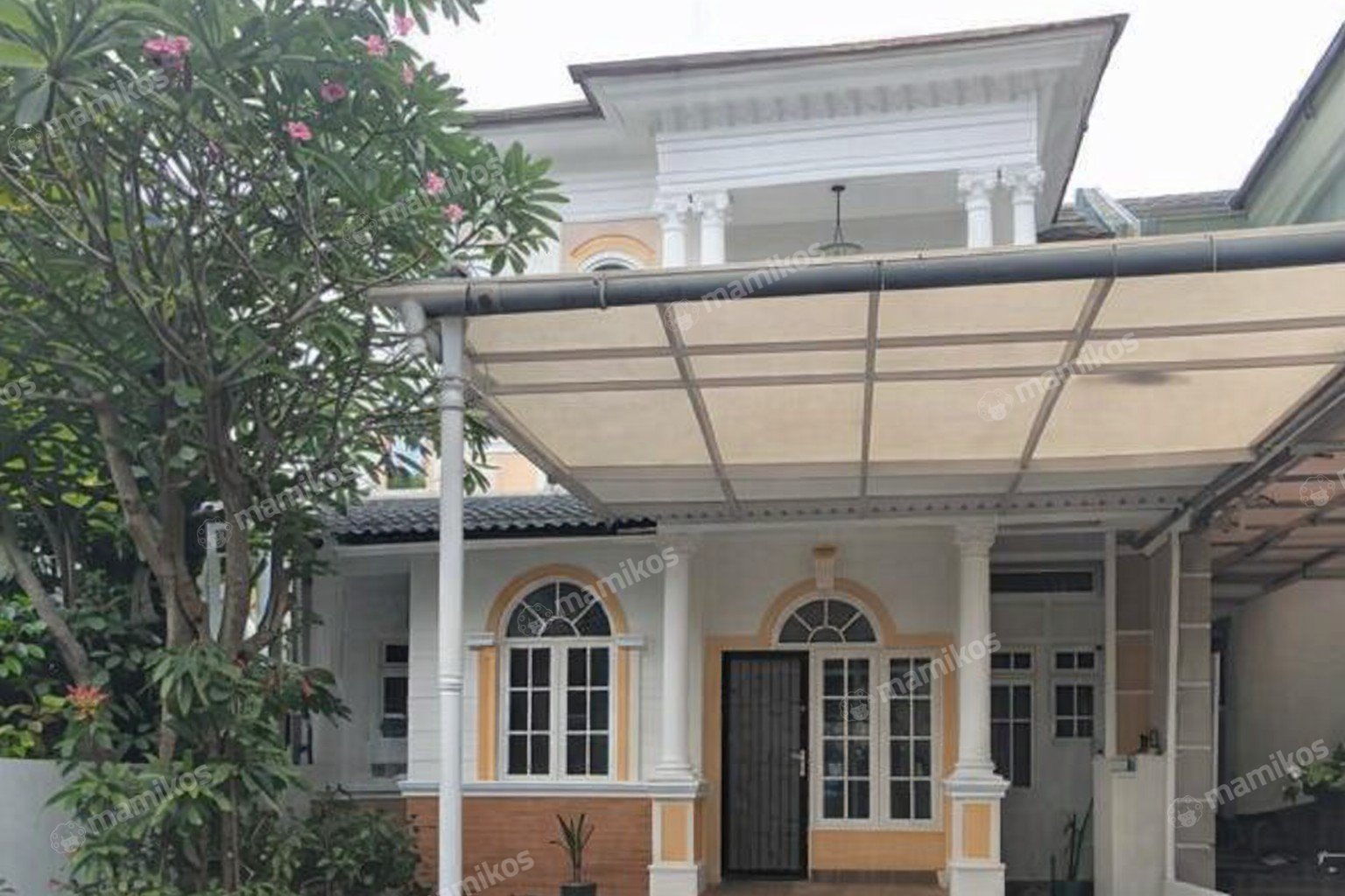 Rumah Sertifikat SHM 4 Kamar Tidur 4 Kamar Mandi Legenda Wisata Jakarta Timur