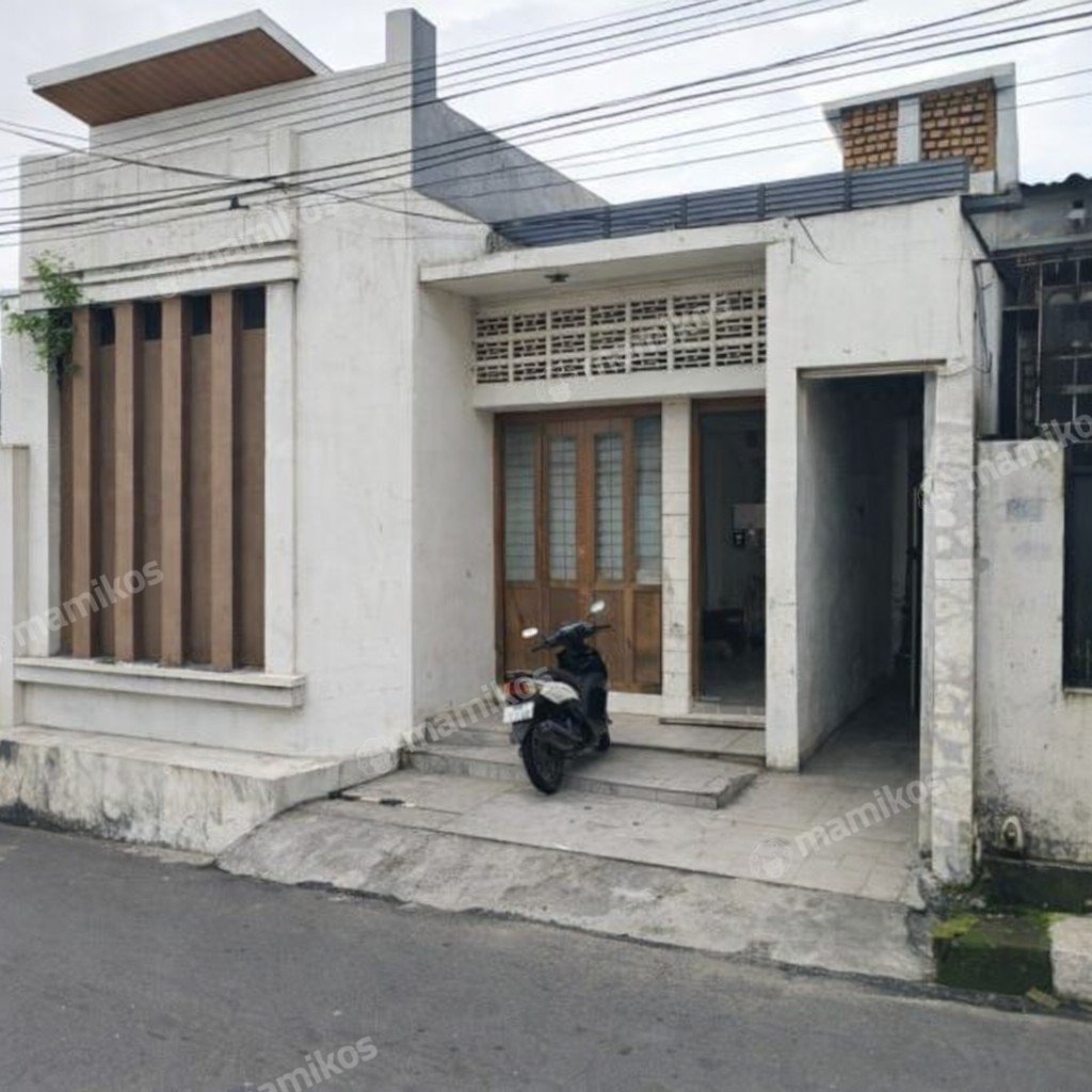 Rumah Sertifikat HGB 4 Kamar Tidur 4 Kamar Mandi Kebon Jeruk Jakarta Barat - Photo 5