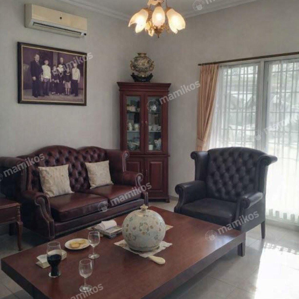 Rumah Sertifikat SHM 4 Kamar Tidur 4 Kamar Mandi Tomang Jakarta Barat - Photo 2