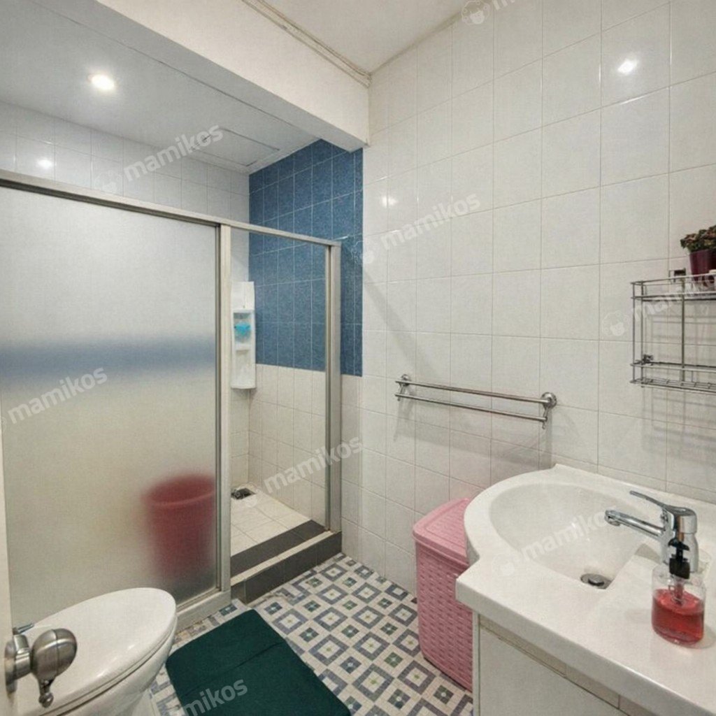 Rumah Sertifikat SHM 3 Kamar Tidur 3 Kamar Mandi Cirendeu Jakarta Selatan - Photo 2