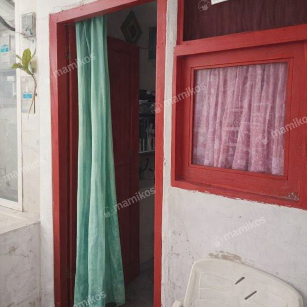 Rumah Sertifikat Girik 1 Kamar Tidur 1 Kamar Mandi Pondok Pinang Jakarta Selatan - Photo 2