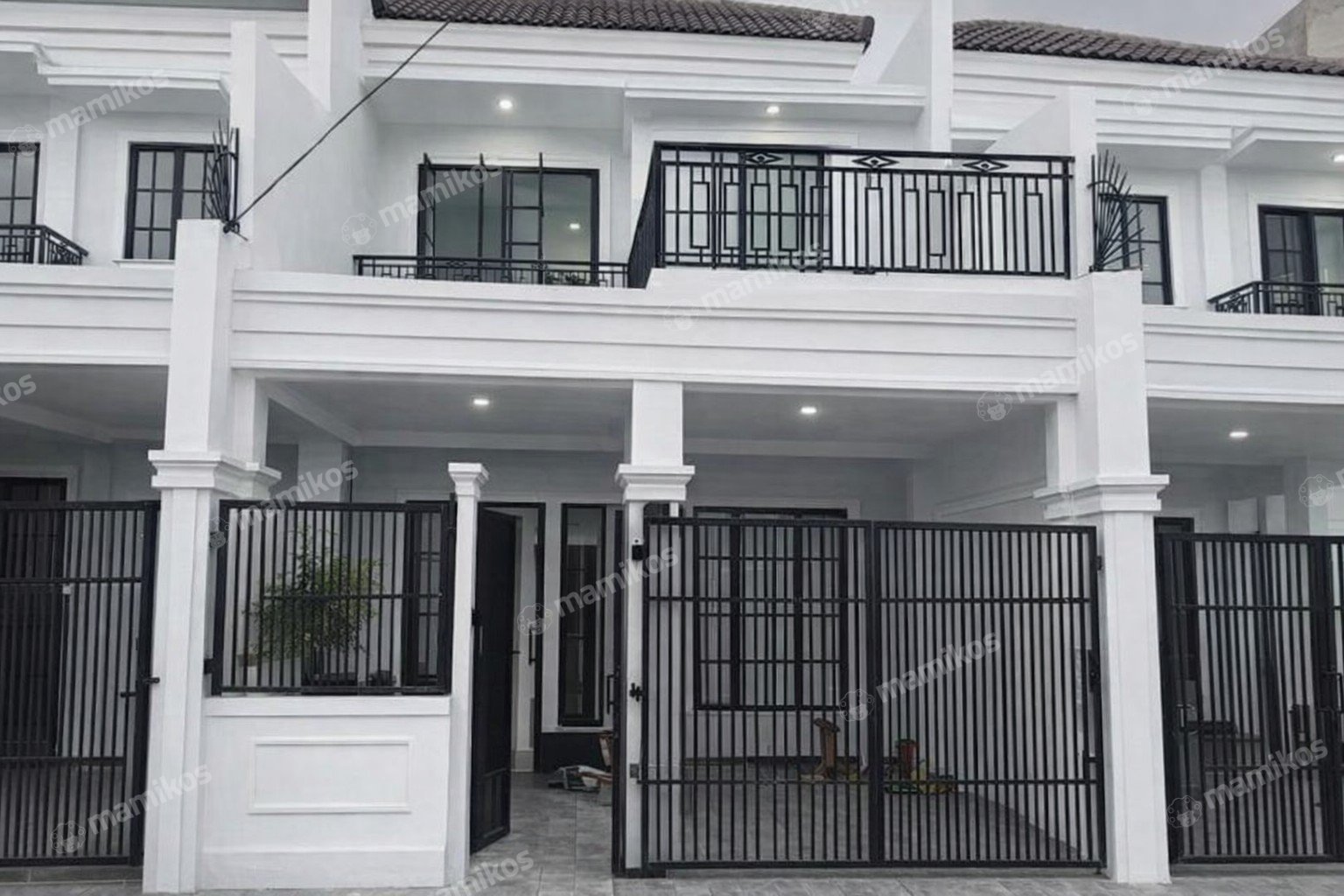 Rumah Sertifikat SHM 4 Kamar Tidur 4 Kamar Mandi Kav DKI Jakarta Barat