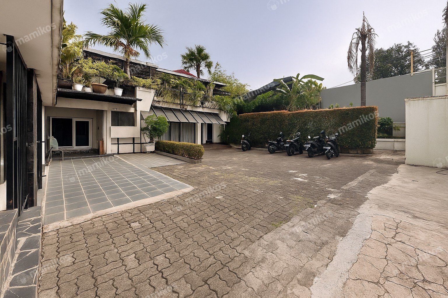 Rumah Sertifikat SHM 1 Lantai Kemang Jakarta Selatan