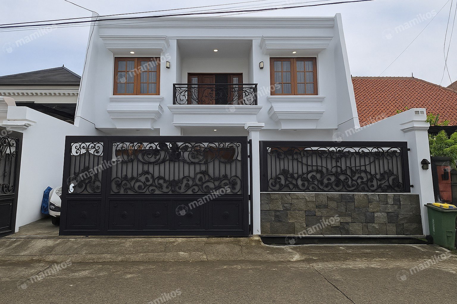 Rumah Sertifikat SHM 5 Kamar Tidur 4 Kamar Mandi Duren Sawit Jakarta Timur