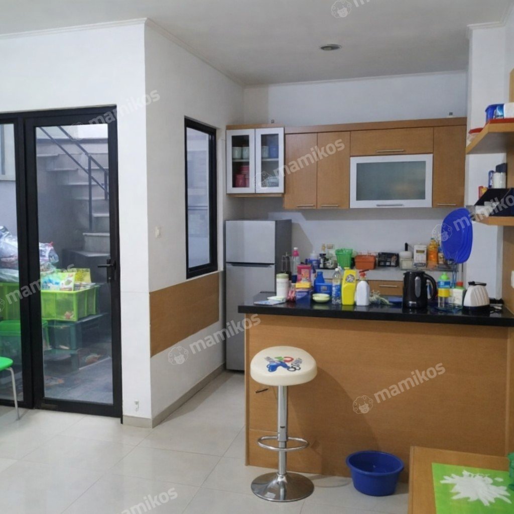 Rumah Sertifikat SHM 4 Kamar Tidur 3 Kamar Mandi Cengkareng Jakarta Barat - Photo 2