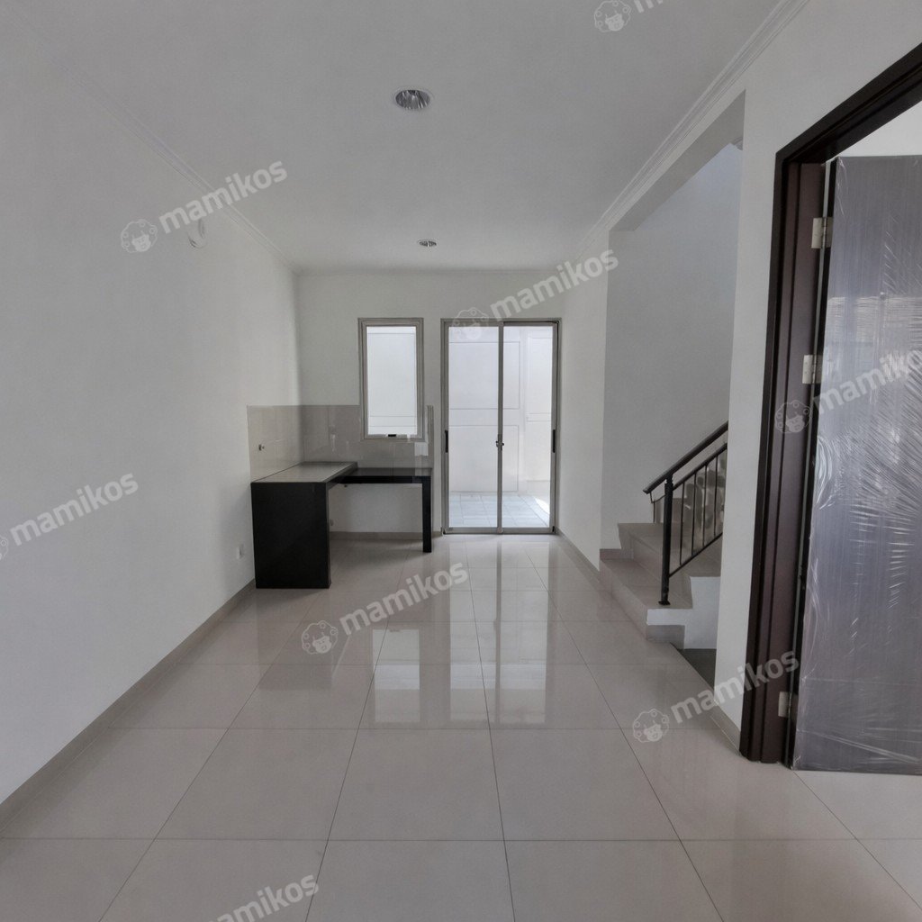 Rumah Sertifikat SHM 3 Kamar Tidur 3 Kamar Mandi Pantai Indah Kapuk 2 Jakarta Utara - Photo 4