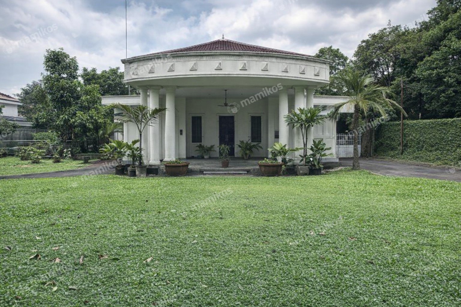 Rumah Sertifikat SHM 5 Kamar Tidur 4 Kamar Mandi Ragunan Jakarta Selatan