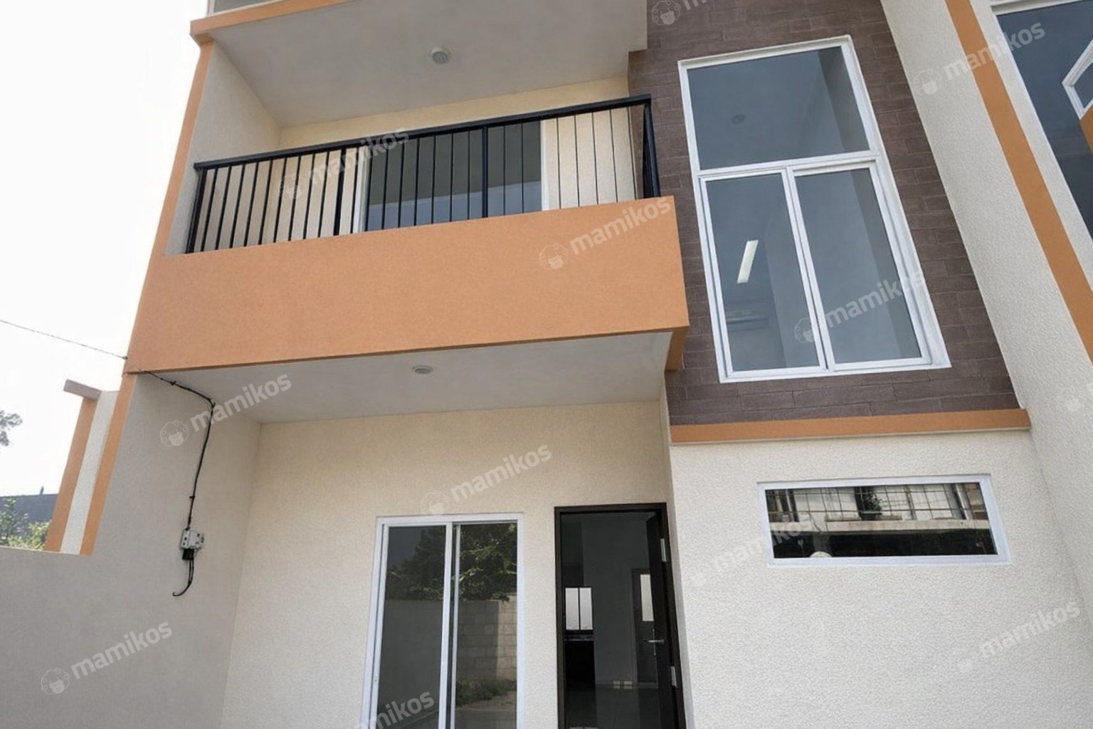 Rumah Sertifikat SHM 3 Kamar Tidur 3 Kamar Mandi Meruya Jakarta Barat