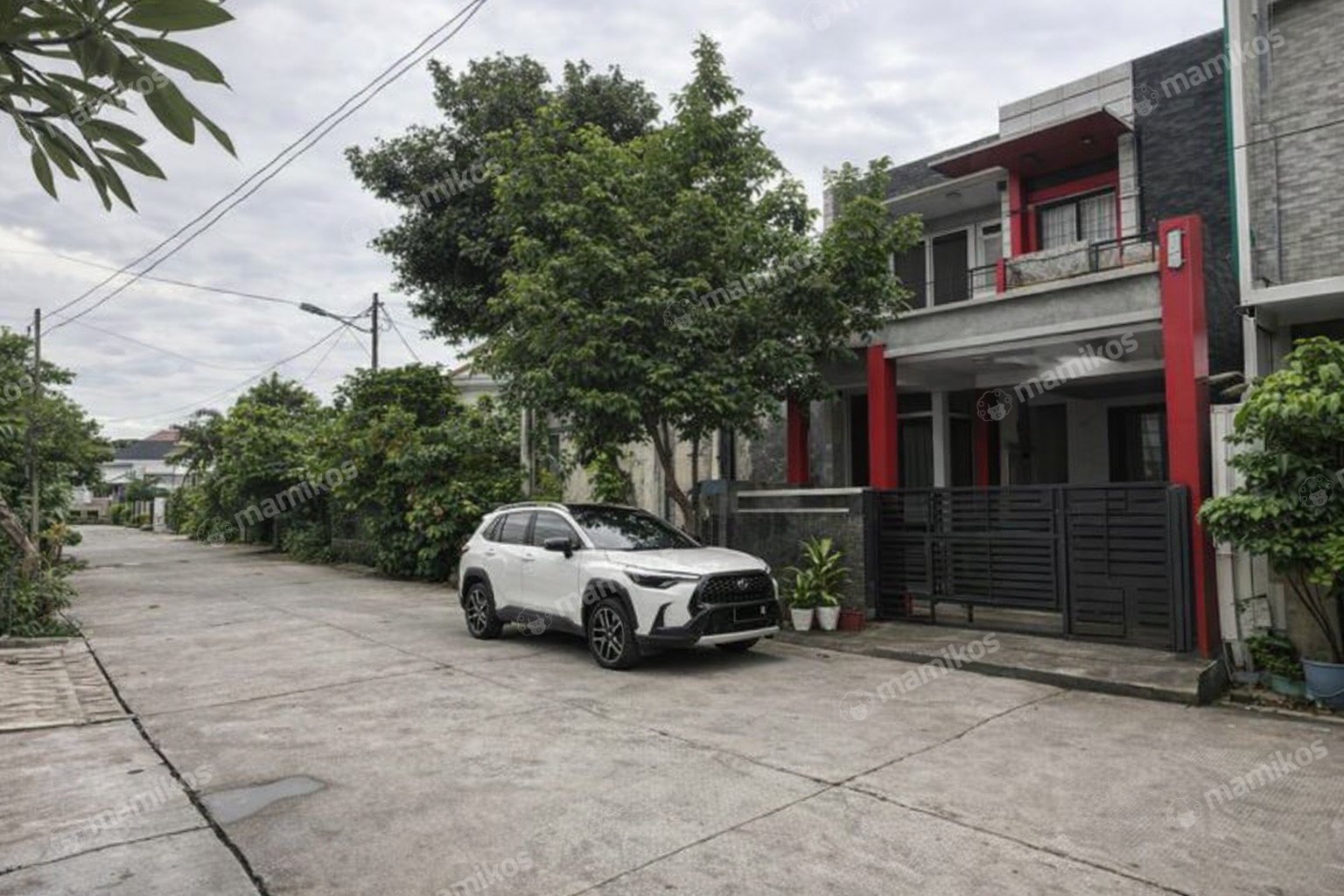Rumah Sertifikat SHM 4 Kamar Tidur 4 Kamar Mandi Pondok Kelapa Jakarta Timur