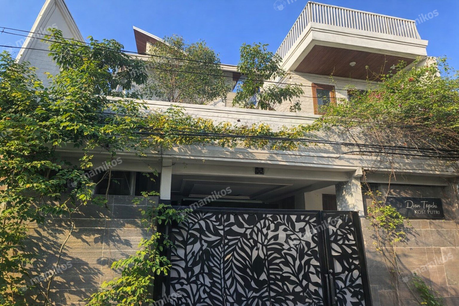 Rumah Sertifikat SHM 20 Kamar Tidur 8 Kamar Mandi Taman Mini Jakarta Timur