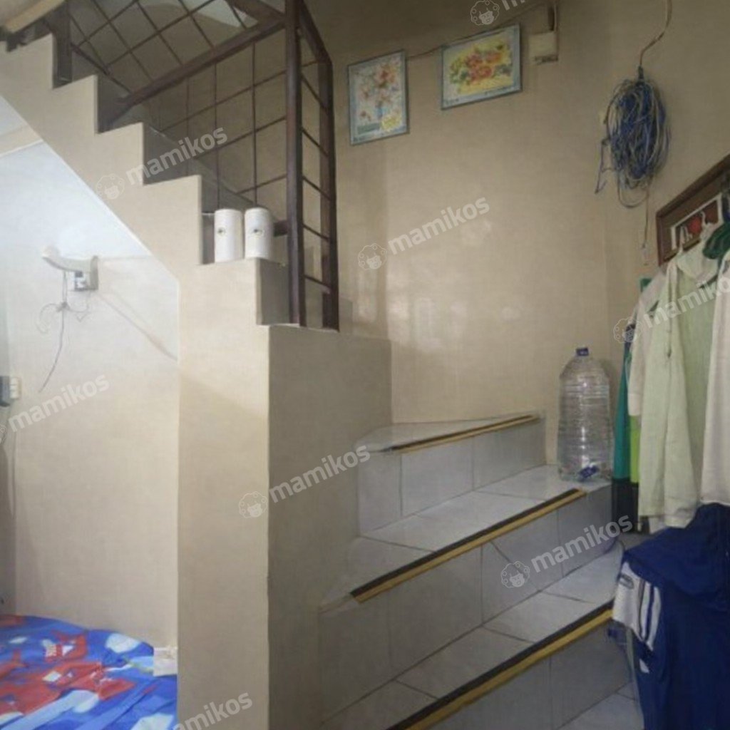 Rumah Sertifikat SHM 1 Kamar Tidur 2 Kamar Mandi Kebon Jeruk Jakarta Barat - Photo 3