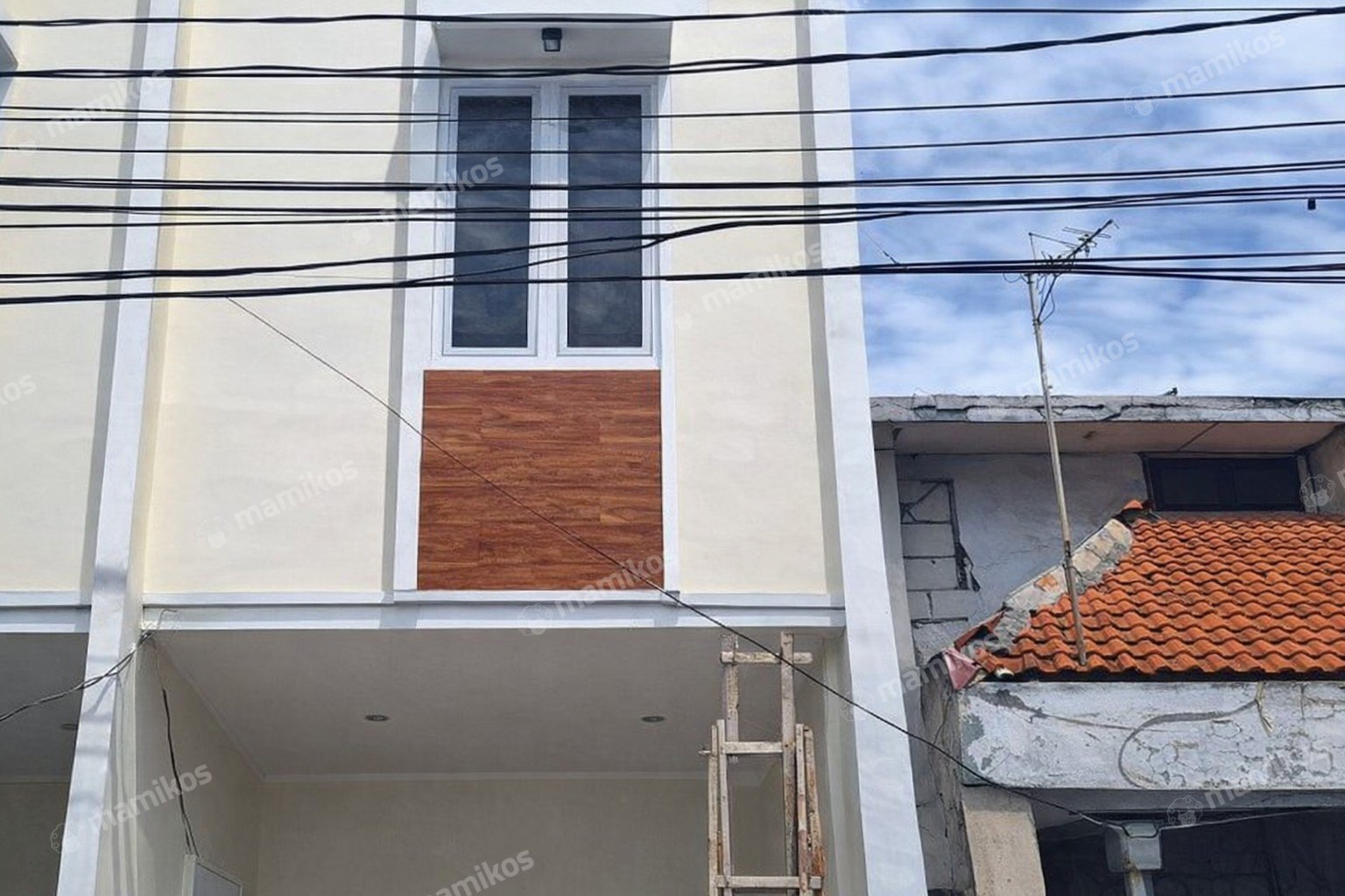Rumah Baru Sertifikat SHM 3 Kamar Tidur Tanjung Duren Jakarta Barat